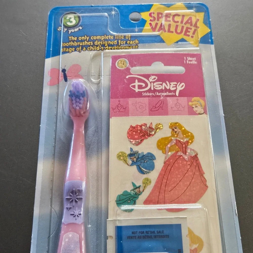 Oral-B Stages 3 Disney Princess‎ Toothbrush Set Sandylion stickers vintage 2002